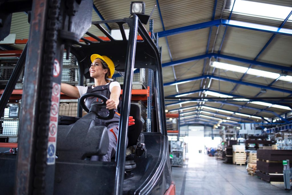 StrategyDriven Tactical Execution Article | What to Expect from Electric Forklifts: Performance, Cost, and Efficiency