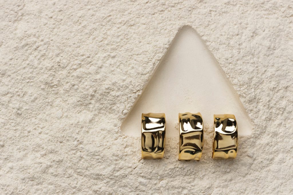 Precious Metals Article | Money Mastery Digest | Gleaming Fortunes: Exploring the World of Precious Metals