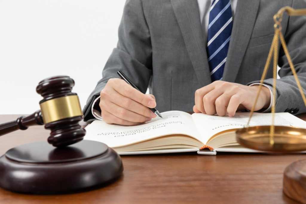 StrategyDriven Practices for Professionals Article | Can You Sue a Business for Getting Injured on Their Property?
