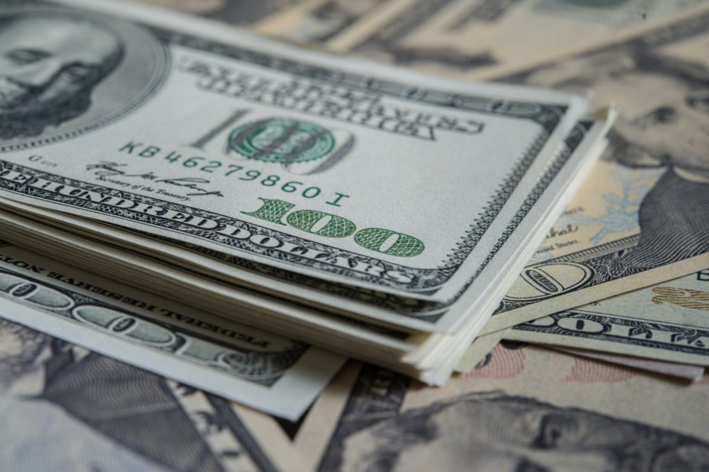 Long-Term Growth vs. Short-Term Gains: What’s Better for Your Money? | StrategyDriven Strategic Planning Article