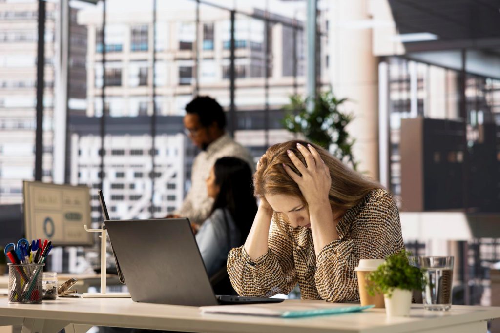 From burnout to breakthrough: A powerful workplace resilience guide | StrategyDriven Managing Your People Article